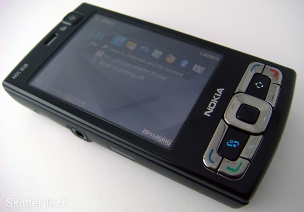 Nokia N95 8GB (Front)