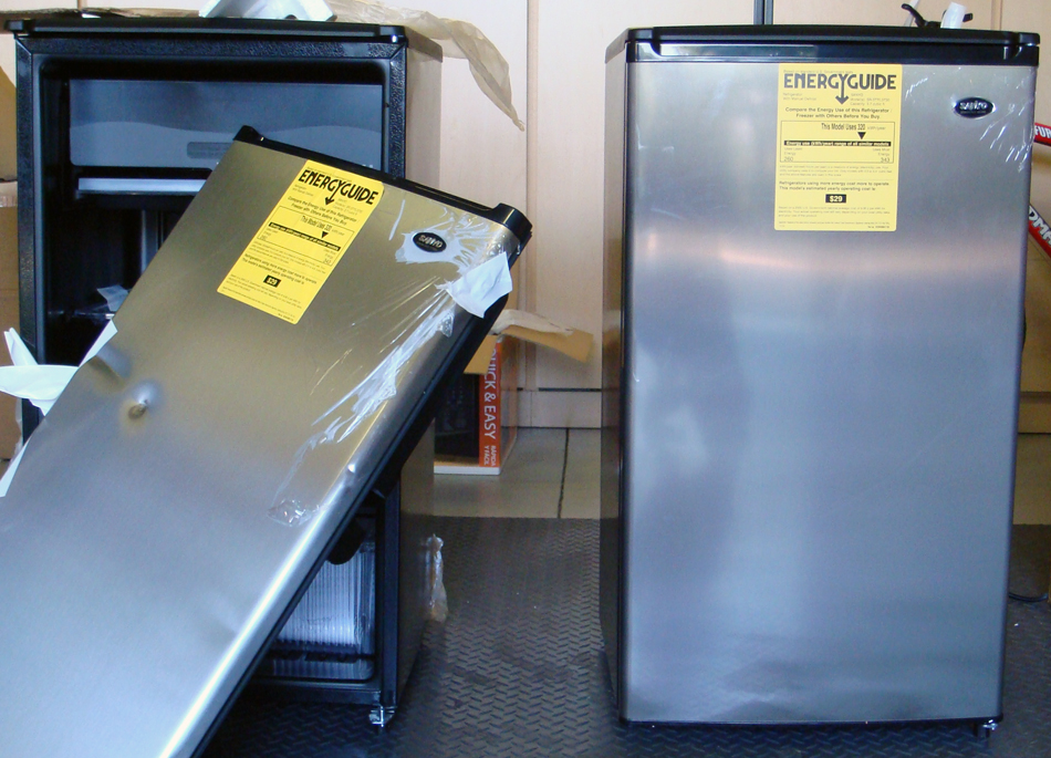 Amazon Fridge (Left) and Fry's Fridge (Right)