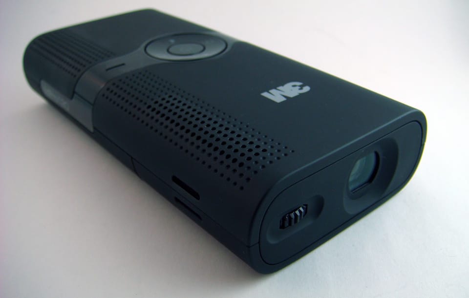 3M MPro120 Pico Projector (Review)